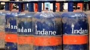 வணிக சிலிண்டர் விலை Rs.218 வரை உயர்வு – சென்னையில் புதிய விலை என்ன?  