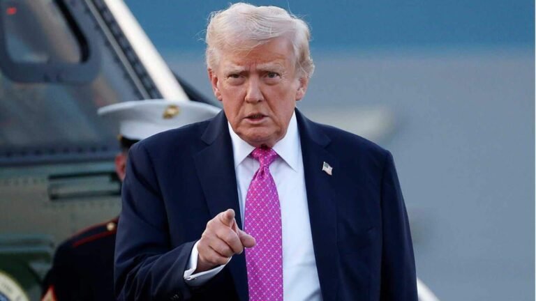 ஈரானுக்கு தினமும் Rs.4100 கோடி இழப்பு: அதிரடி காட்டும் டிரம்ப்  