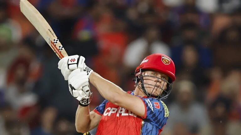 ரஷீத் கான் பந்துவீச்சில் 103 மீட்டர் மெகா சிக்ஸர்! ஐபிஎல் அறிமுகத்திலேயே மிரட்டிய கூப்பர் கானோலி!  