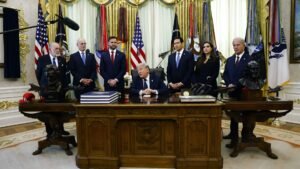 3 வாரங்களுக்கு இஸ்ரேல் – லெபனான் போர்நிறுத்தம் நீட்டிப்பு: டிரம்ப் அறிவித்தார்  