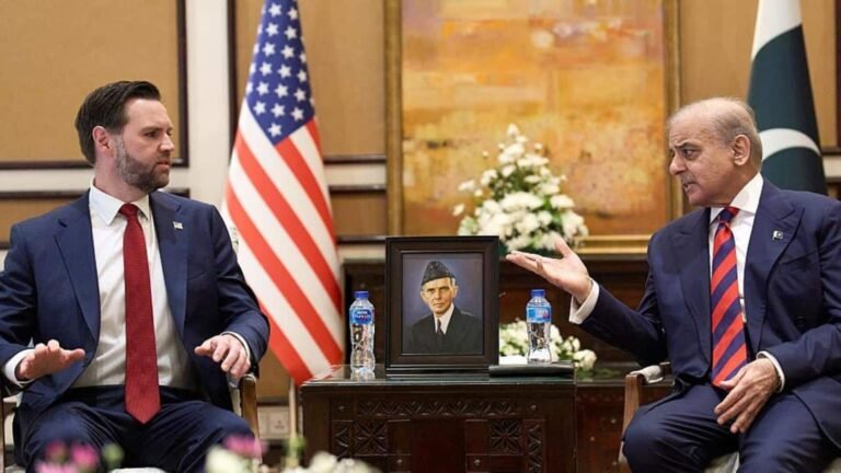 72 மணி நேரத்திற்குள் ஈரானுடன் புதிய பேச்சுவார்த்தைகள் நடைபெற வாய்ப்புள்ளது: டிரம்ப்  