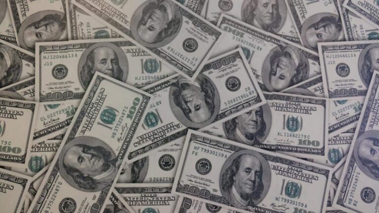 இந்தியாவின் அந்நியச் செலாவணி கையிருப்பு மீண்டும் $700 பில்லியனைத் தாண்டியது  