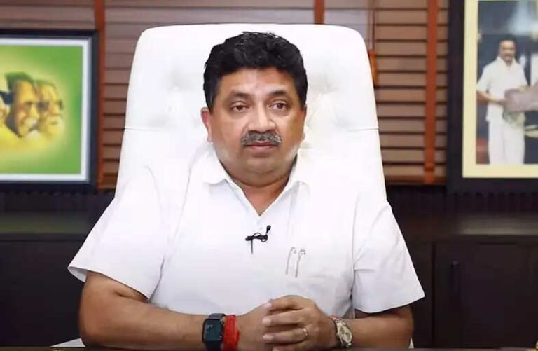 பொதுவாழ்விலிருந்து சில காலம் ஓய்வு – பழனிவேல் தியாகராஜன்..!