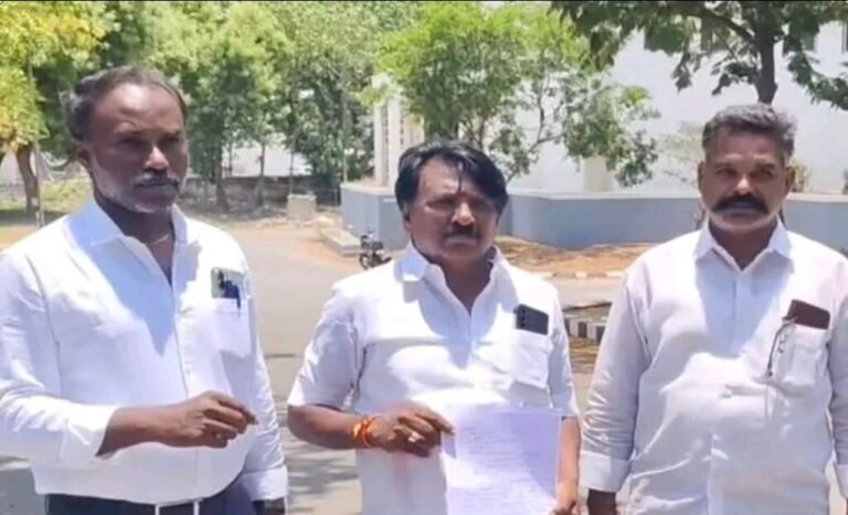”என் உயிருக்கு ஆபத்து…. எடப்பாடி பக்கமே வரக்கூடாதுனு மிரட்டுறாங்க” SP ஆபீஸில் தவெக ஆதரவு வேட்பாளர் தஞ்சம்….!! 