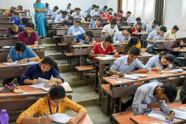 TNPSC, SSC, IBPS, RRB தேர்வெழுதுவோர்களுக்கு பயிற்சி வழங்கும் தமிழக அரசு