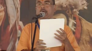 மேற்கு வங்கத்தின் முதல் பாஜக முதலமைச்சராக சுவேந்து அதிகாரி பதவியேற்பு  