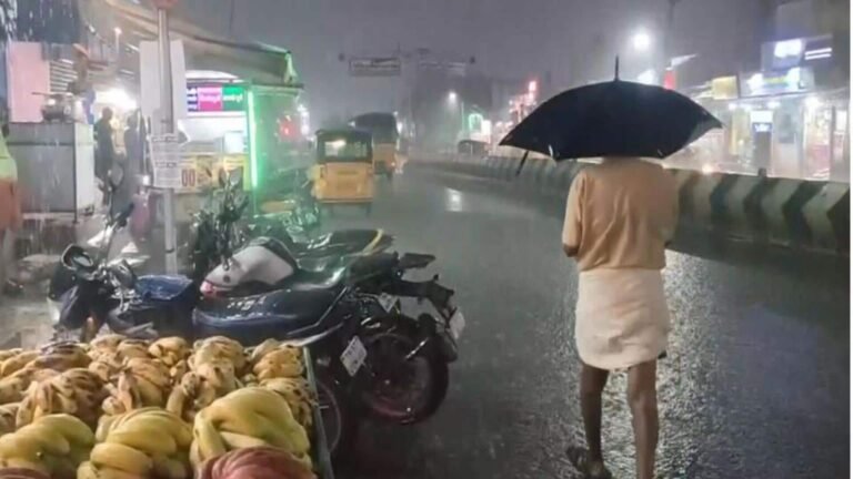 இன்று 8 மாவட்டங்களில் வெளுத்து வாங்கப்போகும் மழை; வானிலை மையம் வார்னிங்  