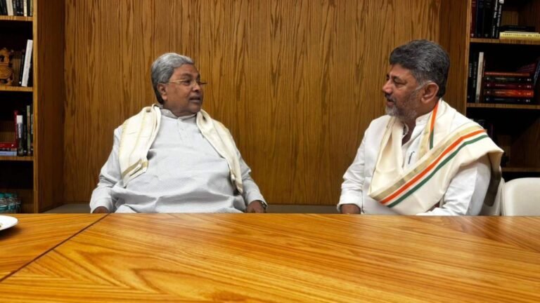 கர்நாடக அரசியலில் மெகா திருப்பம்! நாளை ராஜினாமா செய்கிறார் சித்தராமையா?  