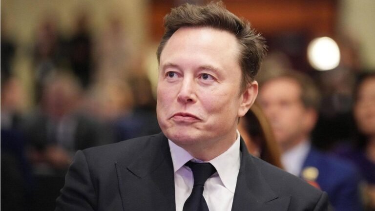 SpaceXAI-யில் வேலைக்கு சேரவேண்டுமா? AI துறையில் முன் அனுபவம் தேவையில்லை என்கிறார் மஸ்க்  