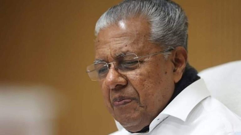 கேரள முன்னாள் முதல்வர் பினராயி விஜயன் வீட்டில் அமலாக்கத்துறை அதிரடி சோதனை  