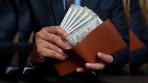 அரசு ஊழியர்களுக்கான அகவிலைப்படியை 60% ஆக உயர்த்தி முதல்வர் விஜய் அதிரடி  
