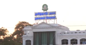 30 ஐ.ஏ.எஸ். அதிகாரிகளை இடமாற்றம் – 14 மாவட்டங்களுக்கு புதிய ஆட்சியர்கள் நியமனம்!
