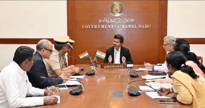 8-ஆம் வகுப்பு வரை காலை உணவு திட்டம் விரிவாக்கம்- முதல்வர் விஜய் உத்தரவு
