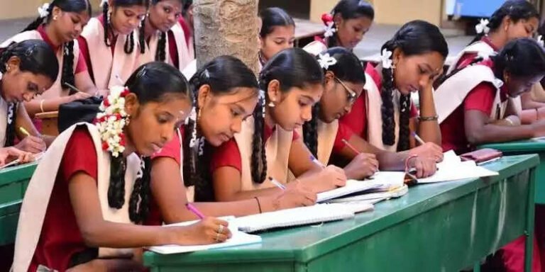 2026-27ஆம் கல்வியாண்டில் மாணவர்களிடம் வசூலிக்க வேண்டிய கல்விக் கட்டண விவரங்கள் வெளியீடு..!