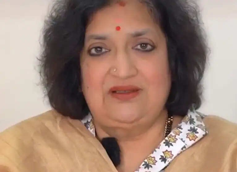 தனி இயக்கம் தொடங்கினார் லதா ரஜினிகாந்த்