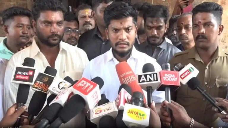 3 மாதங்களில் கோவில் பிரசாதத்தை அரசே தயாரித்து விற்கும்- அமைச்சர் ரமேஷ் அதிரடி உத்தரவு