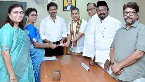 மாநிலங்களவைத் தேர்தல் : பிரவீன் சக்கரவர்த்தி போட்டியின்றி தேர்வு..!