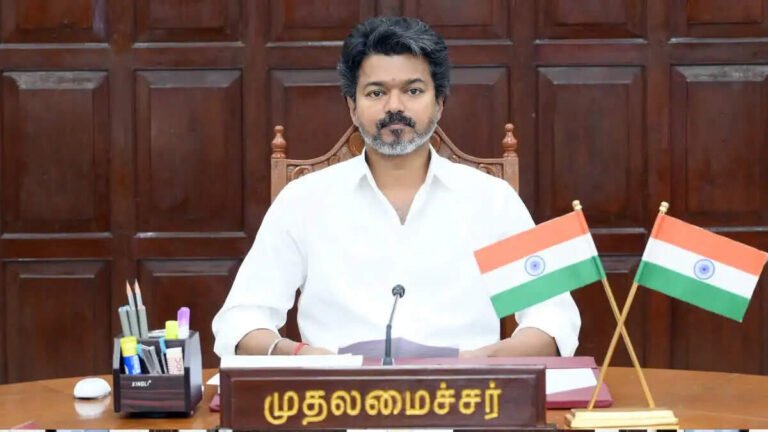 2வது முறையாக டெல்லி புறப்பட்டு சென்றார் முதலமைச்சர் விஜய்..!