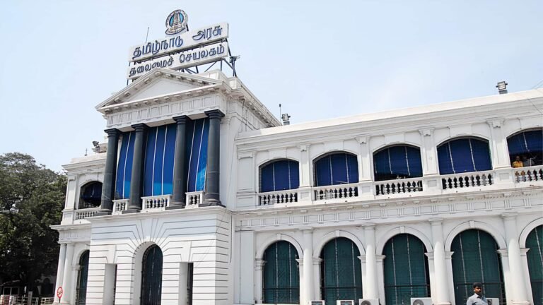 பத்திர பதிவில் புதிய புரட்சி! இனி வீட்டிலிருந்தே நிலம், வீடுகளைப் பதிவு செய்யலாம்!