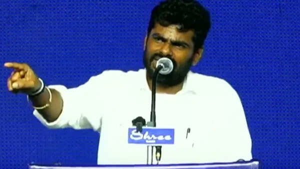 “தவெக தடுமாறும்போது தூக்கி பிடிக்க வேண்டும்!” – அண்ணாமலையின் பேச்சால் அதிரும் தமிழக அரசியல் களம்!