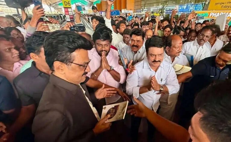 லண்டன் புறப்பட்டார் திமுக தலைவர் மு.க.ஸ்டாலின்..!