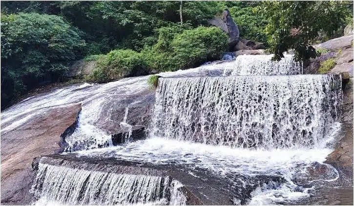 கோவை குற்றாலம் தற்காலிகமாக மூடல்..!