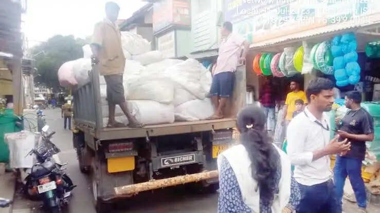 638 கிலோ பிளாஸ்டிக் பறிமுதல்..! ரூ.14,30,300 அபராதம் விதிப்பு..!