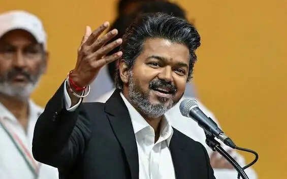அதிக சொத்துகள் கொண்ட முதல்வர்கள் பட்டியலில் விஜய் எத்தனையாவது இடம் தெரியுமா?
