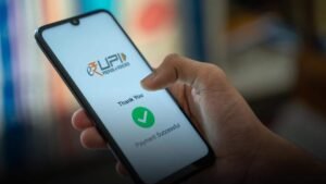 Rs.2,000-க்கு மேற்பட்ட UPI பரிவர்த்தனைகளுக்கு பெரிய வணிக நிறுவனங்களிடம் அரசு கட்டணம் வசூலிக்க திட்டம்  