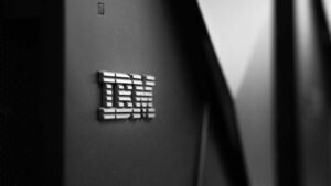 IBM பங்குகள் 25% வீழ்ச்சி