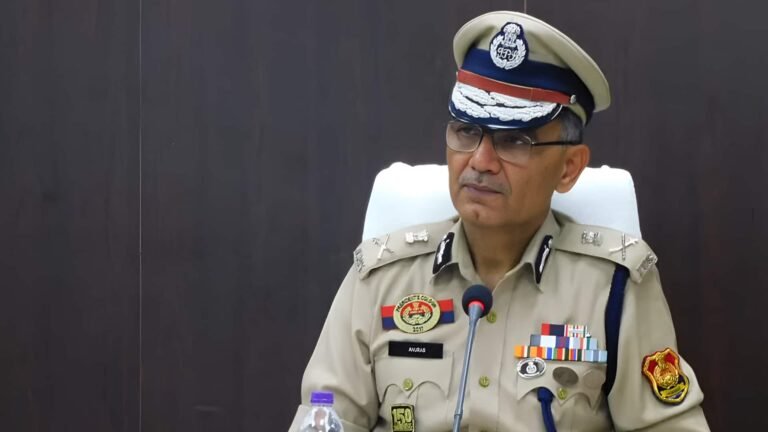 திரிபுரா டிஜிபி அலுவலகத்தில் சடலமாக கண்டெடுக்கப்பட்டார்  