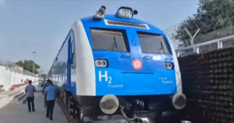 நாட்டின் முதல் ஹைட்ரஜன் ரயில் – இன்று தொடங்கி வைக்கிறார் பிரதமர் மோடி!