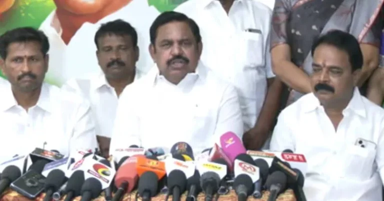 கரூர் மாவட்ட நிர்வாகிகளை சந்தித்த இபிஎஸ்; இடைத் தேர்தல் குறித்து முக்கிய ஆலோசனை