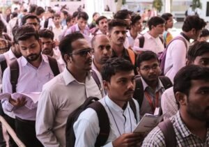 “வேலை இல்லாம 8.7 கோடி இளைஞர்கள்” நிதி ஆயோக் அறிக்கையில் வெளியான பகீர் தகவல்….