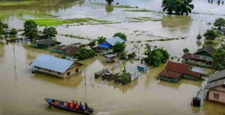 அசாம் வெள்ளம் – உயிரிழந்தோர் எண்ணிக்கை 99 ஆக உயர்வு!