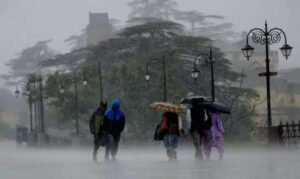மும்பையில் இடைவிடாது பெய்த கனமழை: காட்கோபரில் நிலச்சரிவில் சிக்கி 3 குழந்தைகள் உட்பட 7 பேர் பலி!