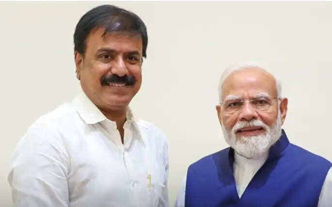 பிரதமர் மோடியை சந்தித்தார் சுதீஷ் எம்.பி