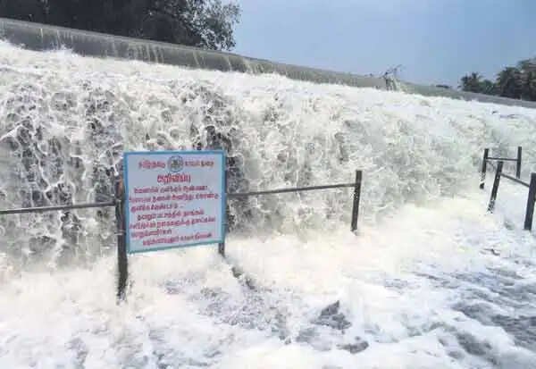 பவானி ஆற்றில் வெள்ளப்பெருக்கு..