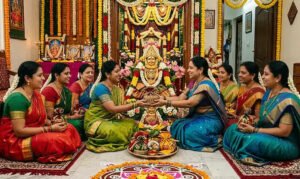 இன்று வரலட்சுமி பூஜை: பூஜை நேரம், யாரெல்லாம் செய்யலாம்?