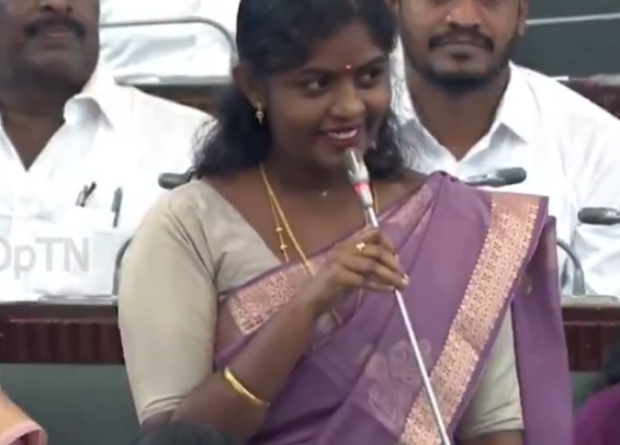 “கொடுத்ததெல்லாம் கொடுத்தார்”.. – பாடல் பாடி நன்றி தெரிவித்த MLA… வெட்கப்பட்ட முதல்வர்!