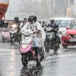 தமிழக வானிலை அறிக்கை: இன்று நீலகிரி, தேனியில் கனமழை எச்சரிக்கை! சென்னைக்கு என்ன அப்டேட்?  