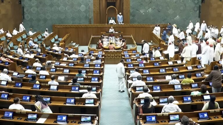கேரளா இனி கேரளம்!அமளிக்கு இடையே மக்களவையில் 4 முக்கிய மசோதாக்கள் தாக்கல்; முழு விவரம்  