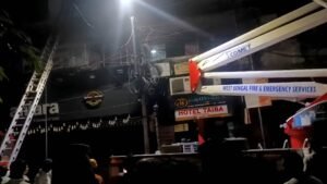 கொல்கத்தா ஹோட்டல் தீ விபத்தில் குழந்தை உட்பட 9 வங்கதேச நாட்டினர் உயிரிழப்பு  