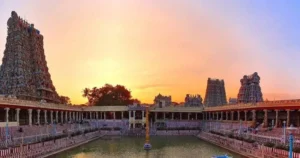 மதுரை மீனாட்சி அம்மன் கோவில் கும்பாபிஷேக பணிகள் மந்தமாக நடைபெறுகிறது – பக்தர்கள் குற்றச்சாட்டு!