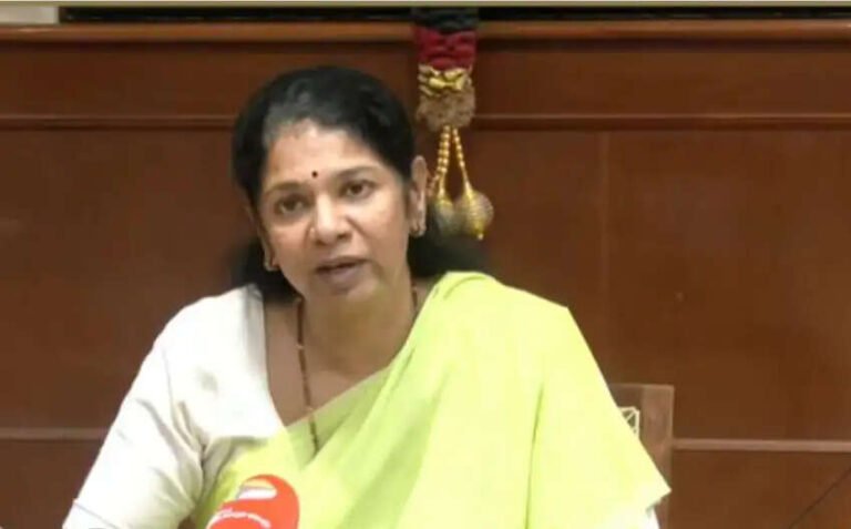 “ஜெம் வீரமணி” என்ற பெயரையே குறிப்பிடாமல் கொதித்தெழுந்த கனிமொழி