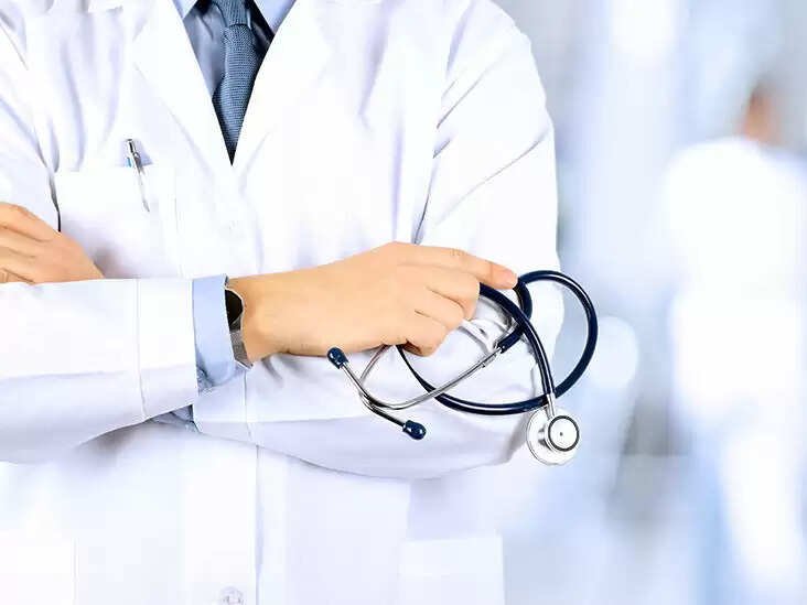 MBBS மாணவர்களிடம் 4½ ஆண்டுகளுக்கு மேல் கூடுதல் கட்டணம் வசூலிக்க கூடாது – அமைச்சர் அருண்ராஜ்..!