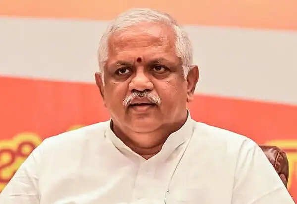 தமிழகத்தில் அடுத்த 10 ஆண்டுகளில், பா.ஜ.,வை சேர்ந்தவர் முதல்வராக பதவியேற்பார் – பா.ஜ., தேசிய அமைப்பு பொதுச்செயலர் சந்தோஷ்..!!