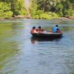 ஒகேனக்கல் காவிரி ஆற்றில் நீர்வரத்து சரிவு – 24 நாட்களுக்குப் பிறகு பரிசல் இயக்க அனுமதி!
