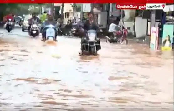 தொடர் மழையால் வெள்ளக்காடான புதுச்சேரி- தேவையின்றி வீடுகளை விட்டு வெளியேற வேண்டாம் என அறிவுறுத்தல்