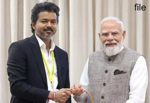 மெட்ரோ ரயிலில் பிரதமர் மோடி, முதல்வர் விஜய் இணைந்து பயணம்..!!